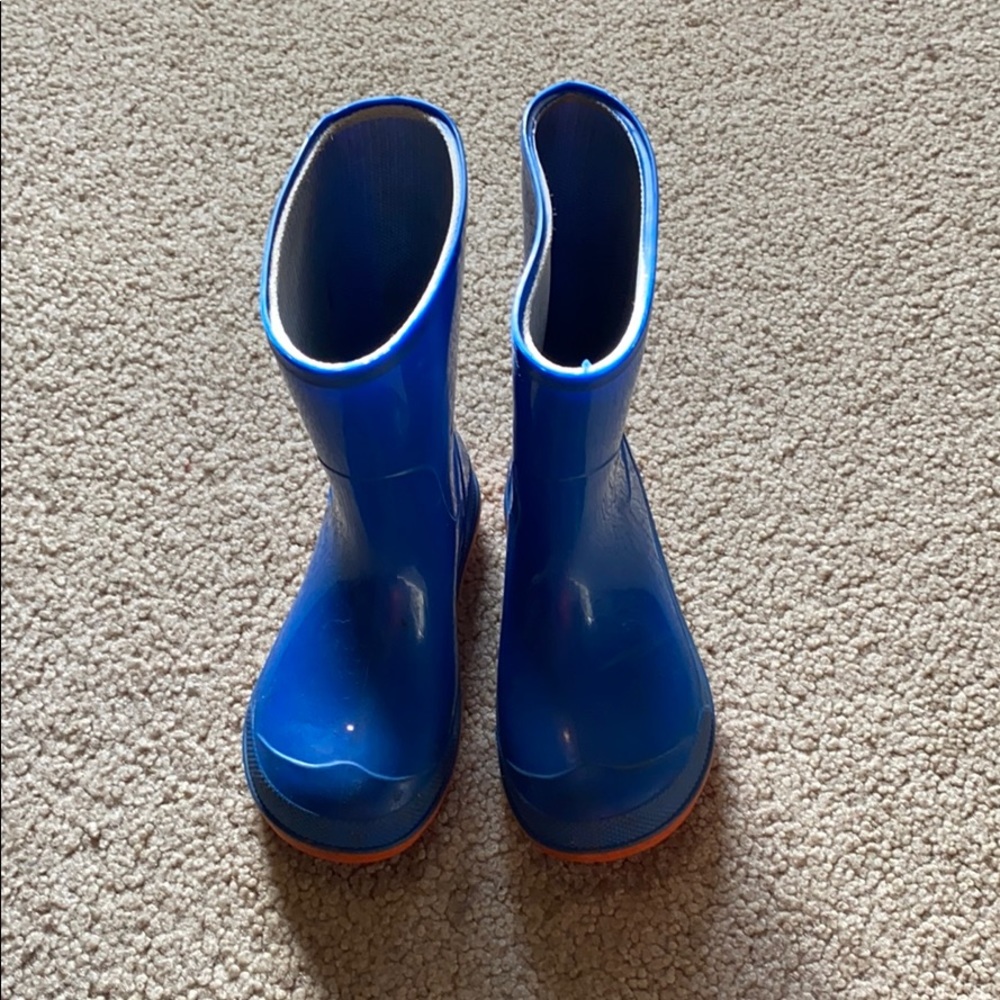 Kids rain boots